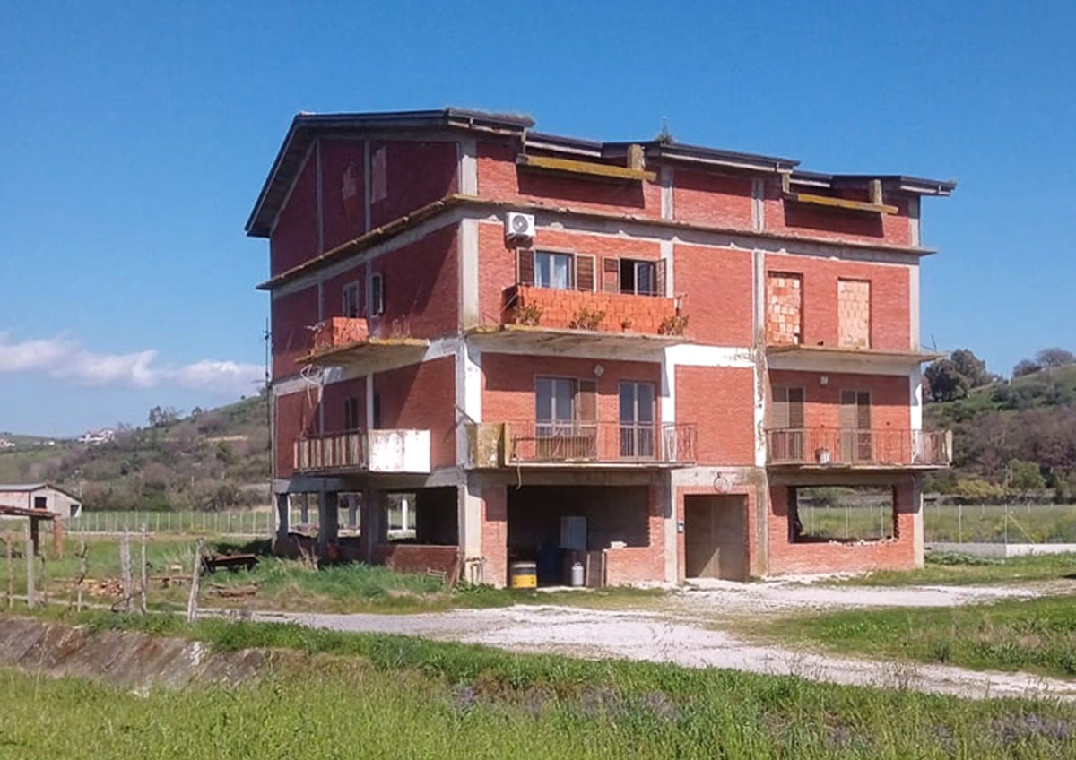 Casa indipendente in vendita a Castelnuovo Cilento