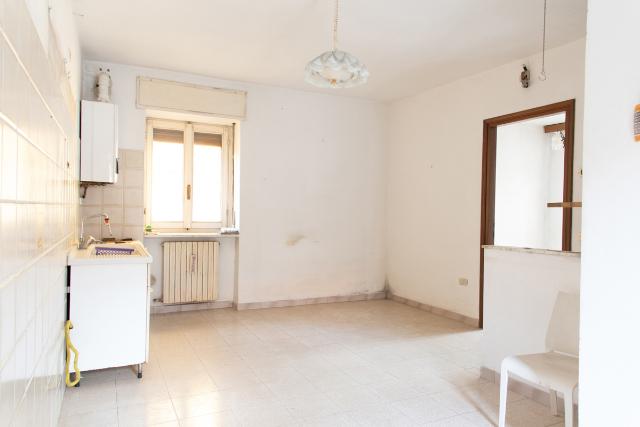 2-room flat in Piazza Italia 2, Seveso - Photo 1