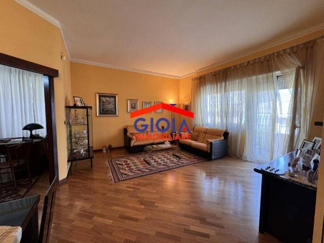 4-room flat in Via della Rifiorita, Mondragone - Photo 1