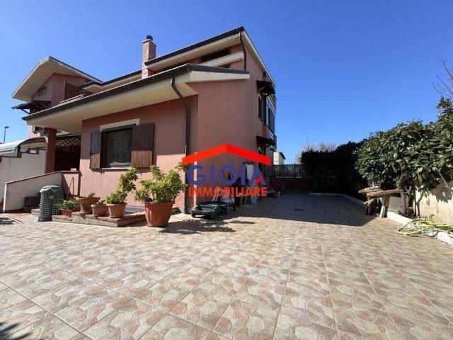 Mansion in Via Gorizia, Mondragone - Photo 1