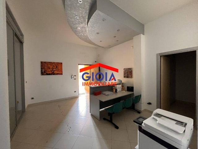 4-room flat in Via 11 Febbraio 37, Mondragone - Photo 1