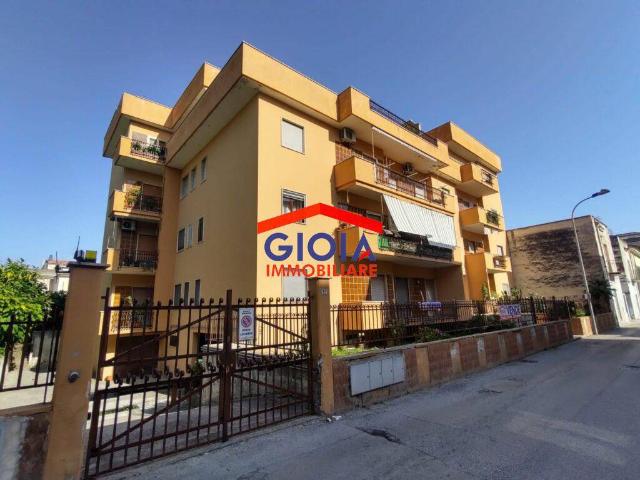 4-room flat in Via Gubbio 19, Mondragone - Photo 1