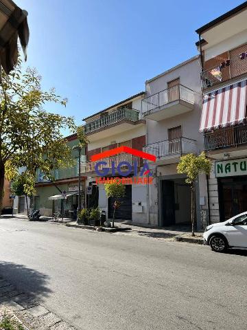 Commercial building in {3}, Viale Margherita 141 - Photo 1