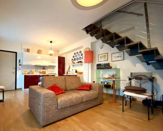 Appartamento in villa in vendita a Montignoso
