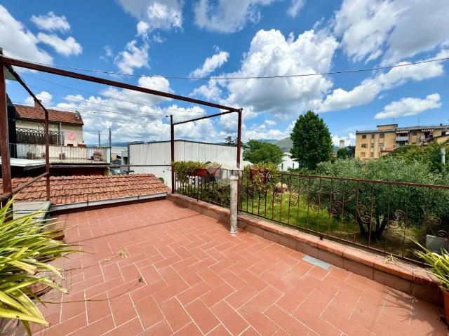 3-room flat in Via Dosso Faiti 2, Prato - Photo 1