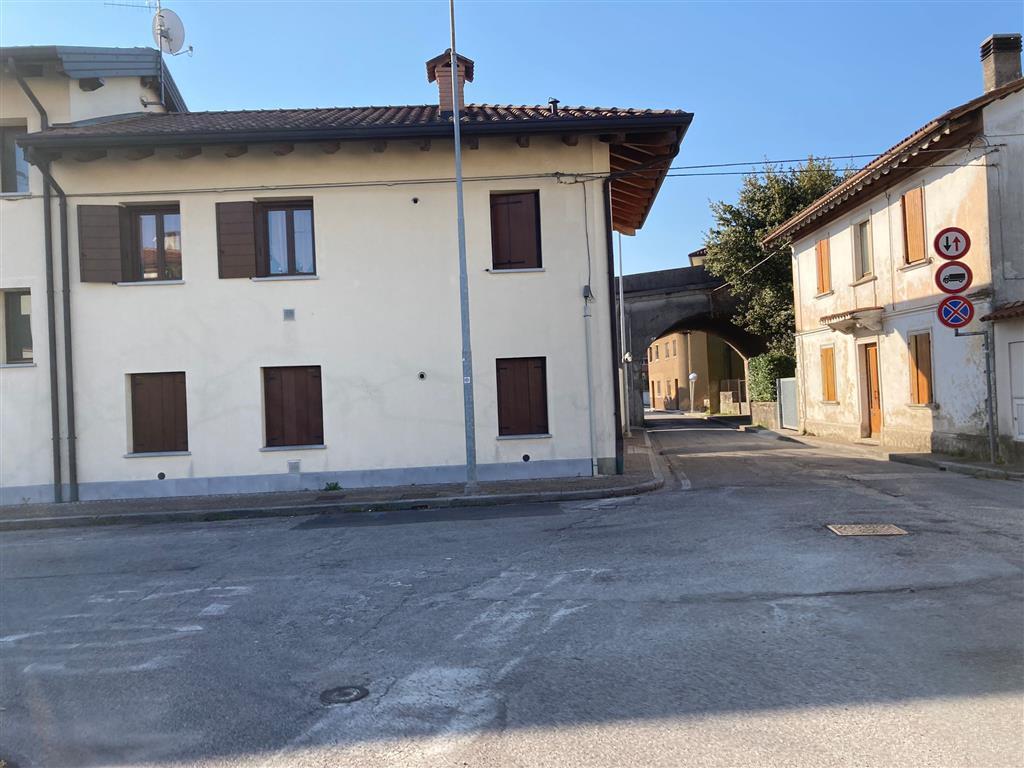 Immobile commerciale in vendita a Udine