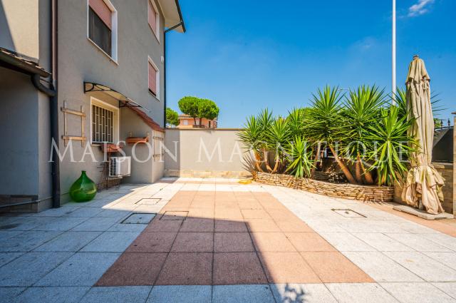 Terraced house in Via Boscoforte, Comacchio - Photo 1