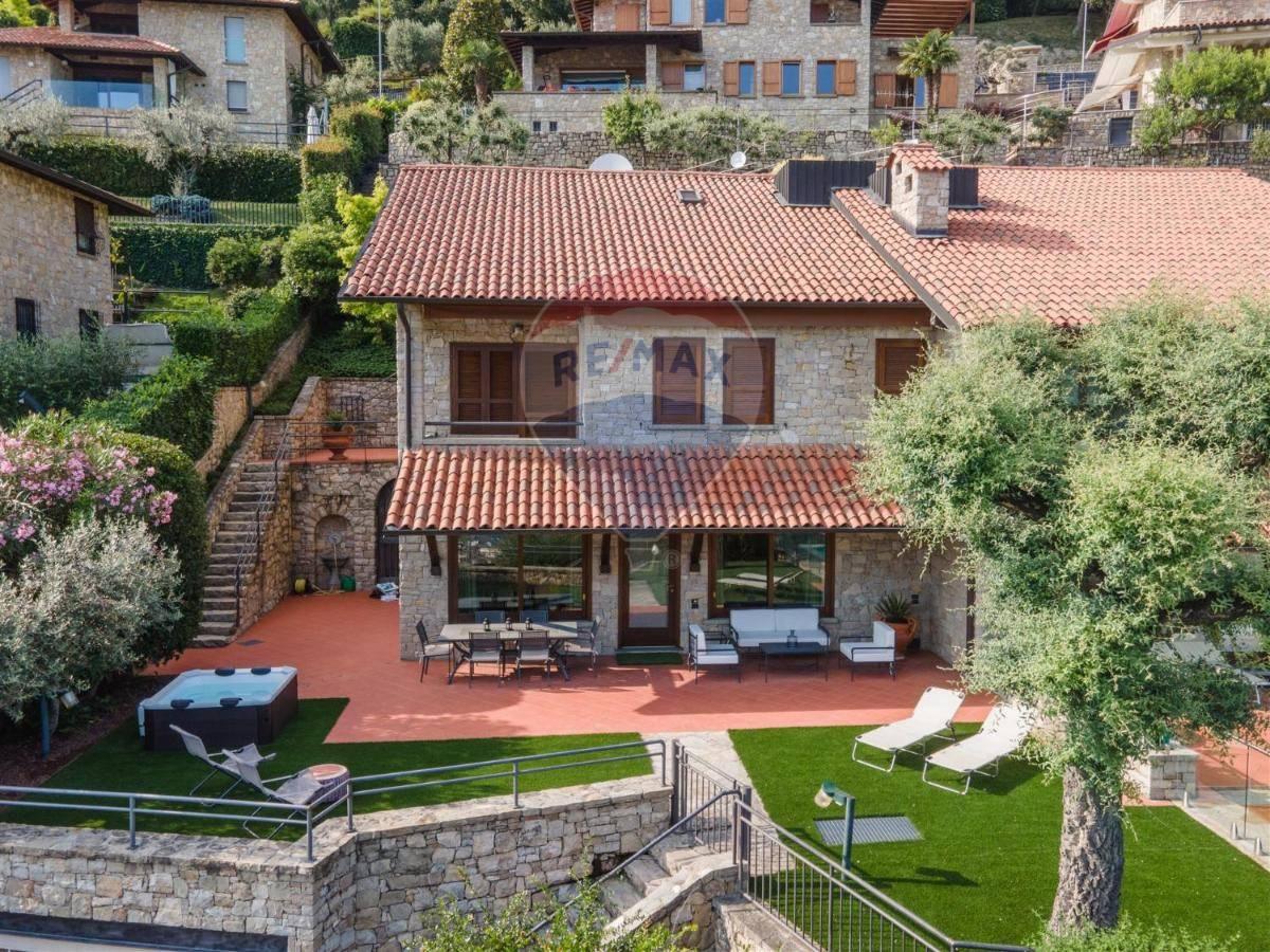 Villa in vendita a Sarnico