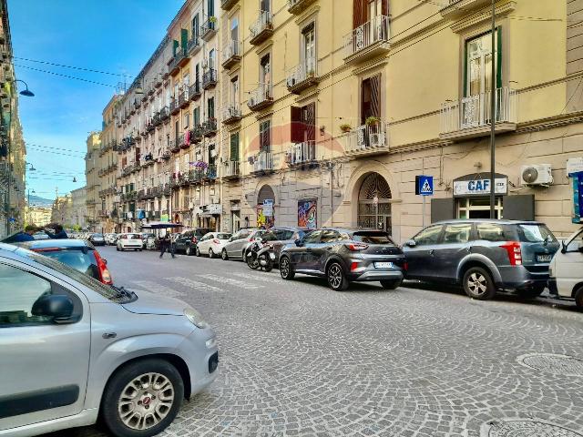 Geschäft in Via Domenico Cirillo, Napoli - Foto 1