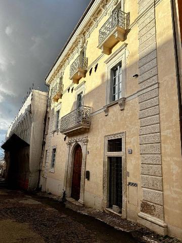 Shop in Via Giuseppe Garibaldi 87, L'Aquila - Photo 1