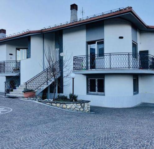 Villa in Via del Tombolo, L'Aquila - Foto 1