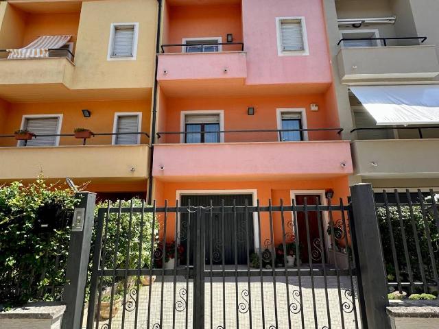 Terraced house in Via Marche 17, L'Aquila - Photo 1