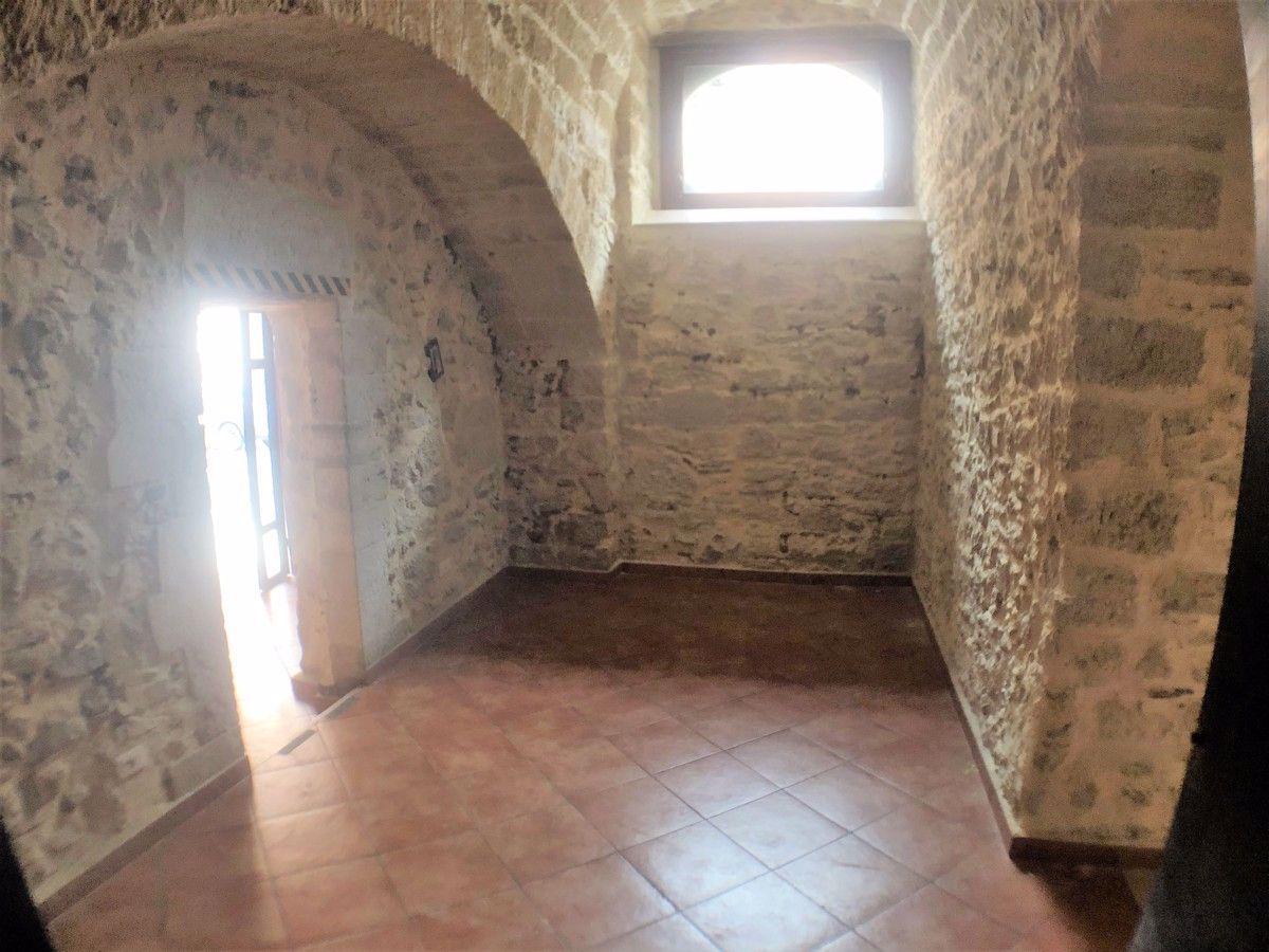 Negozio in Via Nazareth 59/61, Barletta - Foto 1