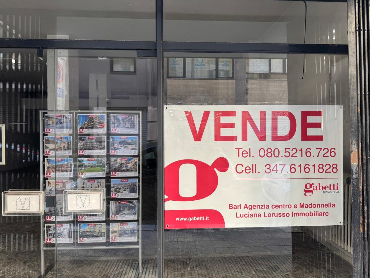 Negozio in Via Andrea da Bari  99, Bari, {3} - Foto 1
