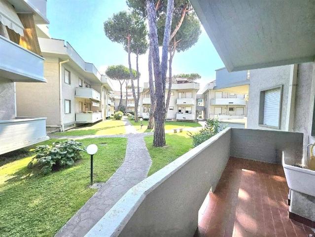 2-room flat in Viale Roma 385, Massa - Photo 1