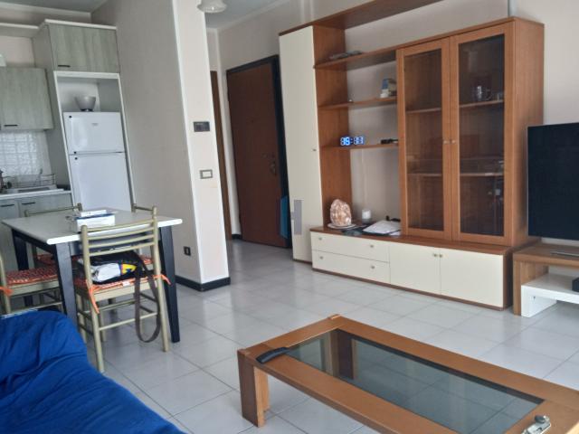 2-room flat in Via Aldo Moro, Travagliato - Photo 1