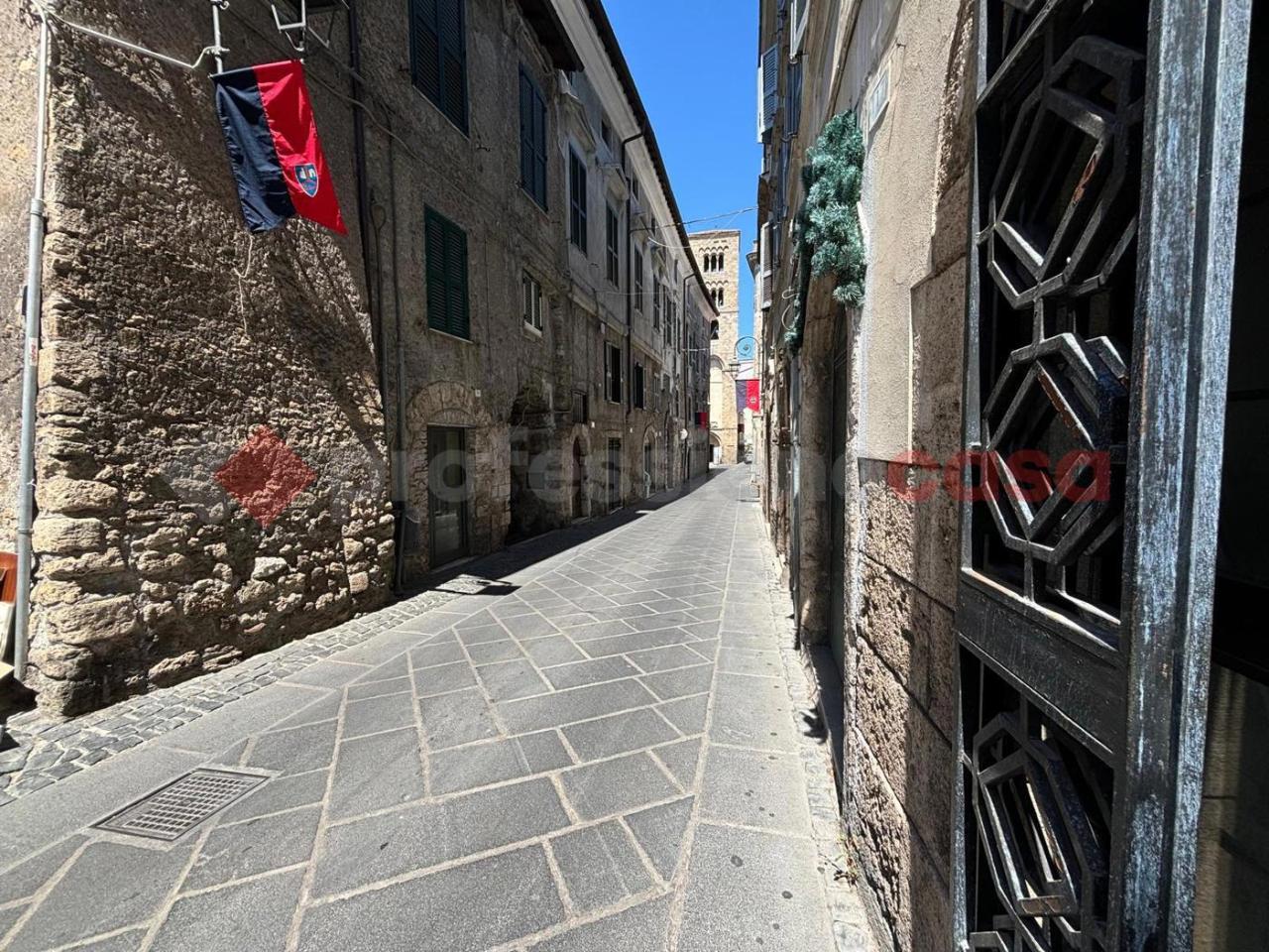 Negozio in Strada Vittorio Emanuele Snc, Anagni, {3} - Foto 1