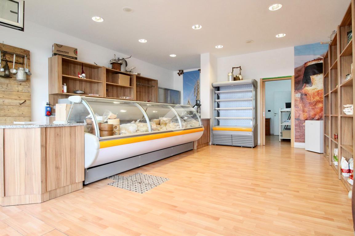 Negozio in Via San Daniele 51, Udine, {3} - Foto 1