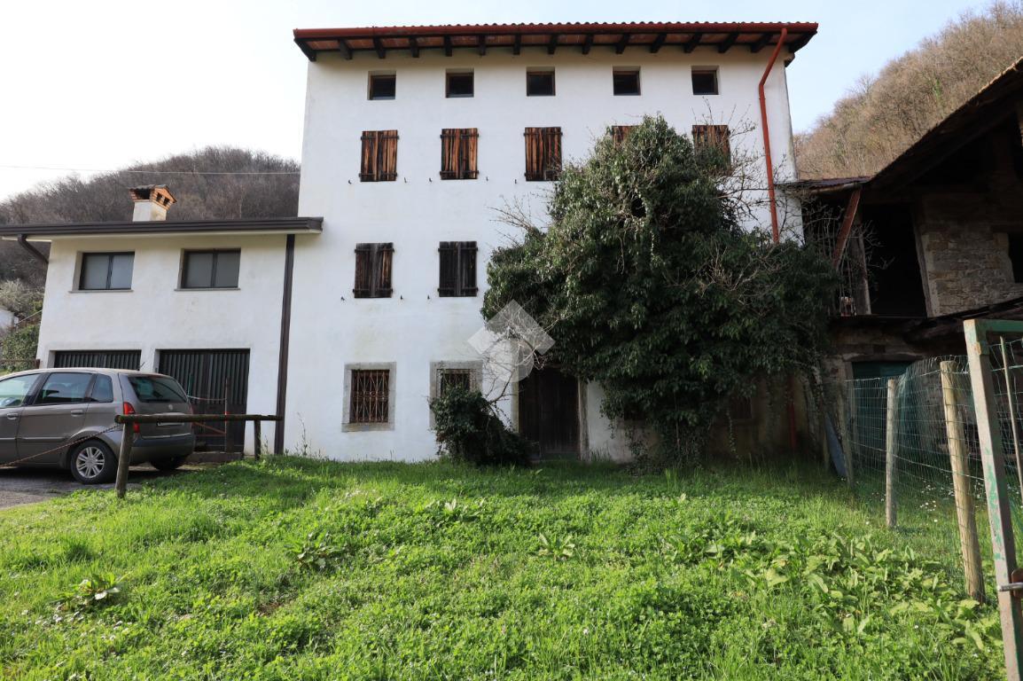 Casa indipendente in vendita a Tarcento