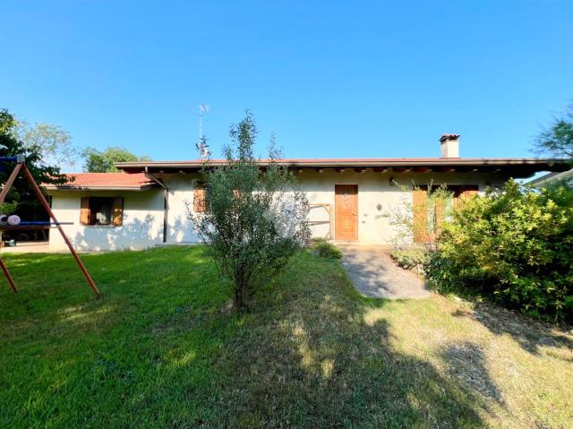 Villa in Via Gramsci 8, Codroipo - Foto 1