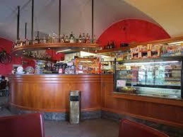Bar in Piazza San Michele, Lucca, {3} - Foto 1