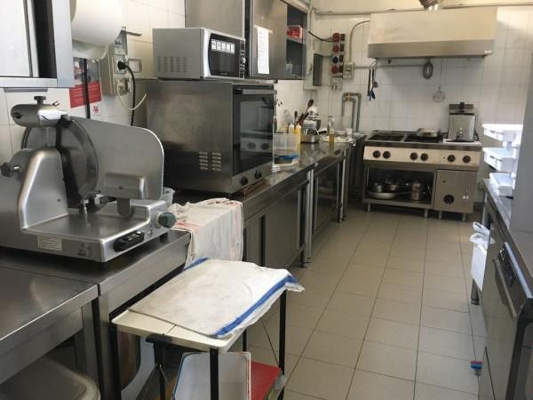 Ristorante in Viale Giosuè Carducci, Lucca, {3} - Foto 1