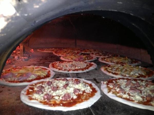 Pizzeria in Via di Sant'Alessio, Lucca, {3} - Foto 1