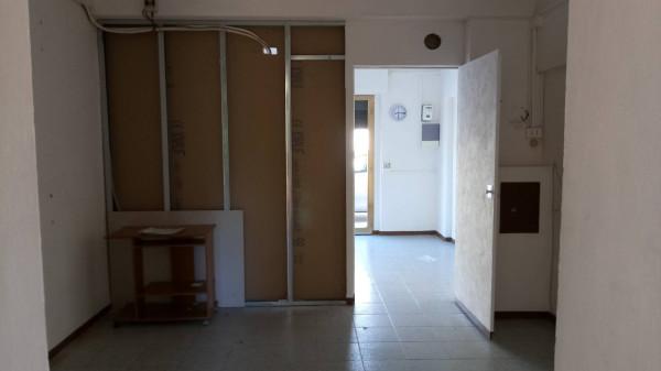 Negozio in Via Sarzanese, Lucca, {3} - Foto 1