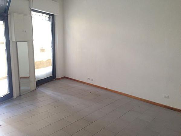 Capannone in Via Augusto Passaglia, Lucca, {3} - Foto 1