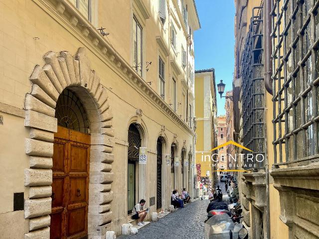 4-room flat in Via delle Coppelle, Roma - Photo 1