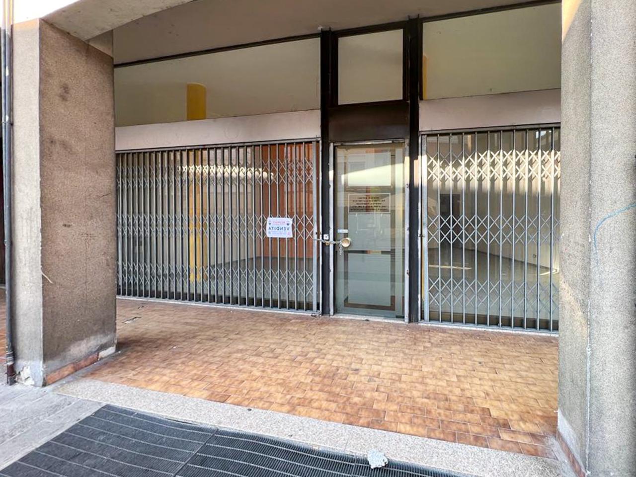 Negozio in Via Largo Diaz 22, Pontoglio, {3} - Foto 1