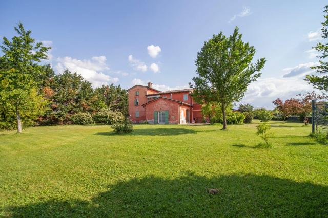 Villa in Strada Torrazza, Parma - Foto 1