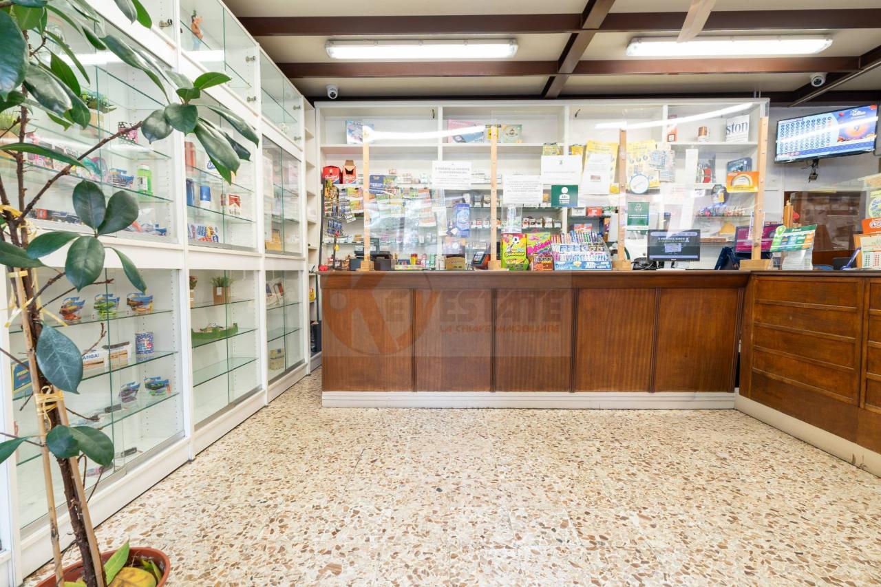 Esercizio commerciale in Via Principessa Maria 50, Sassari, {3} - Foto 2