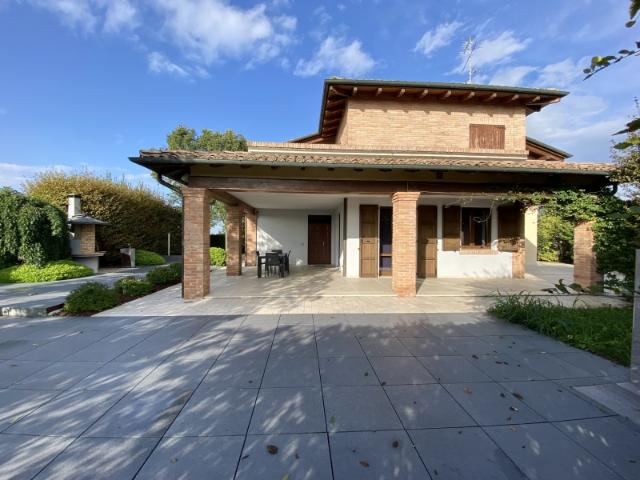 Villa in Via Lunga, Castelfranco Emilia - Foto 1