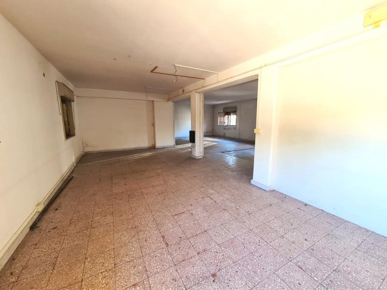 Magazzino in Via dei Piccioni  40, Catania, {3} - Foto 2