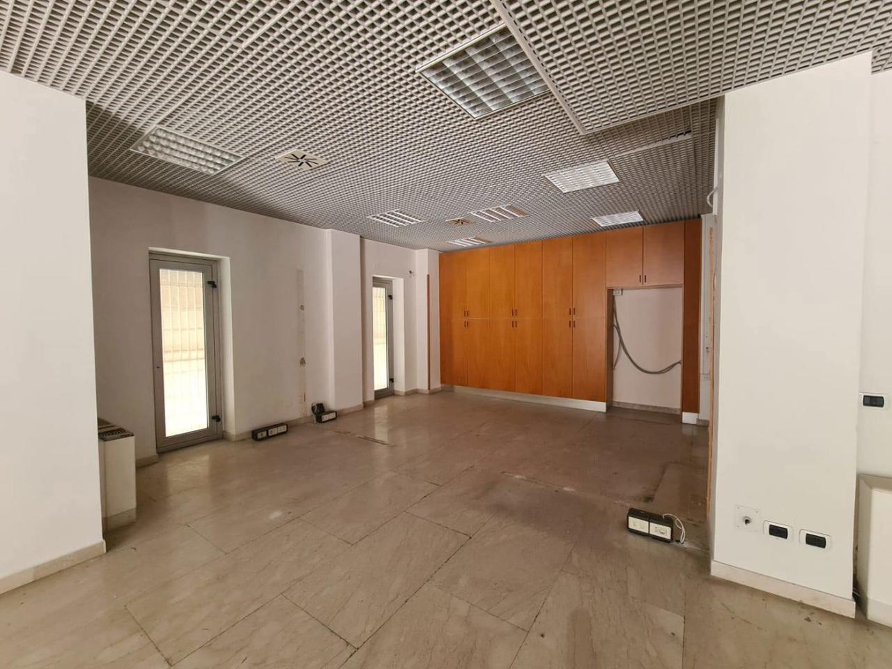 Ufficio in Via Roma  9, Caltagirone, {3} - Foto 1