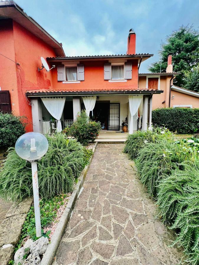 Villa in vendita a Oriolo Romano