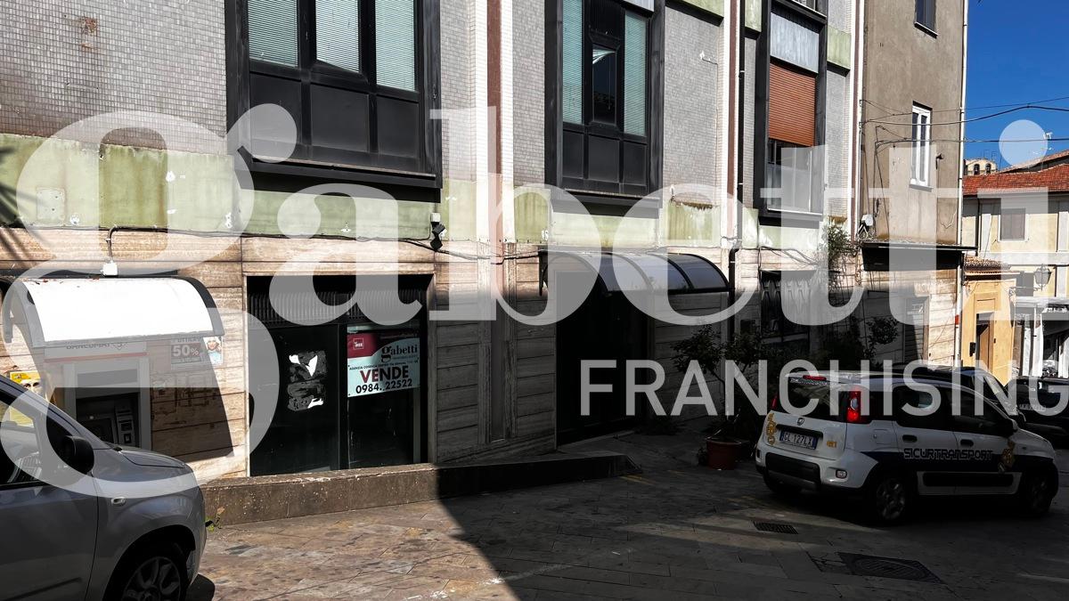 Ufficio in Corso Garibaldi  25, Montalto Uffugo, {3} - Foto 1