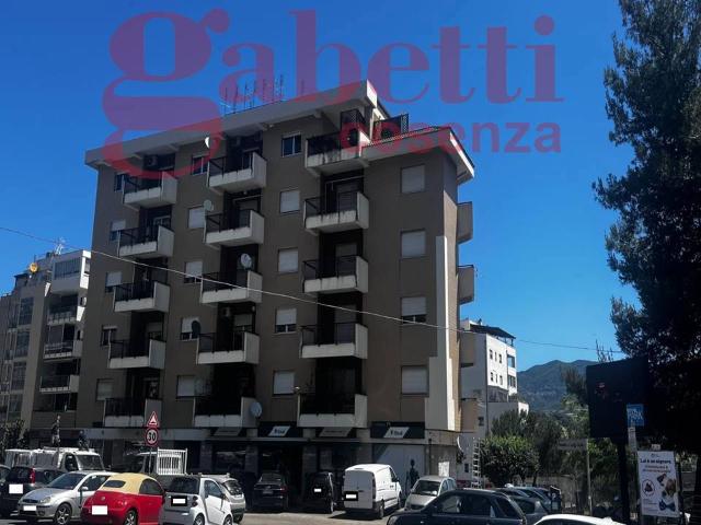 Wohnung in Piazza Fausto Luigi Gullo  98, Cosenza - Foto 1