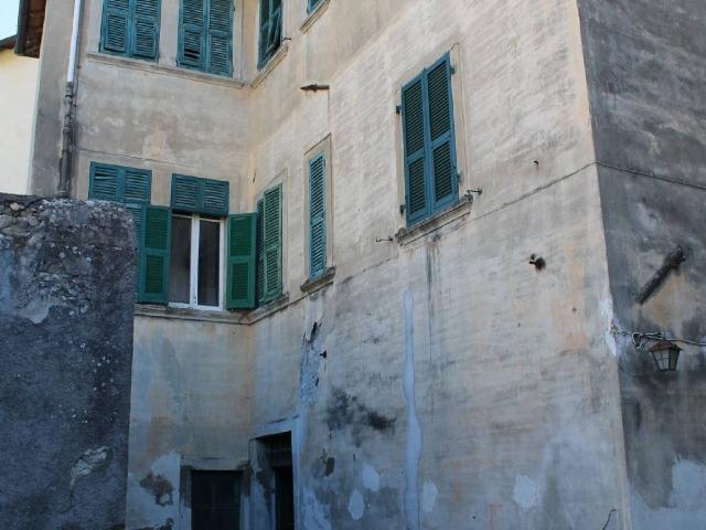 Country house or cottage in Piazza Vittorio Emanuele 15, Fivizzano - Photo 1