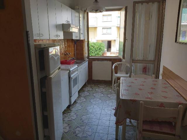 Bilocale in Viale Giovanni da Verrazzano 21, Carrara - Foto 1