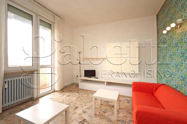 Apartament in {3}, Viale XXV Aprile - Photo 1