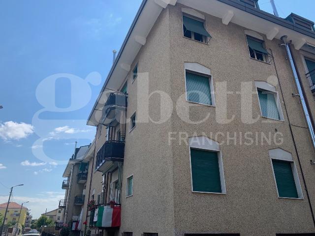 2-room flat in Via Cesare Battisti 2, Senago - Photo 1