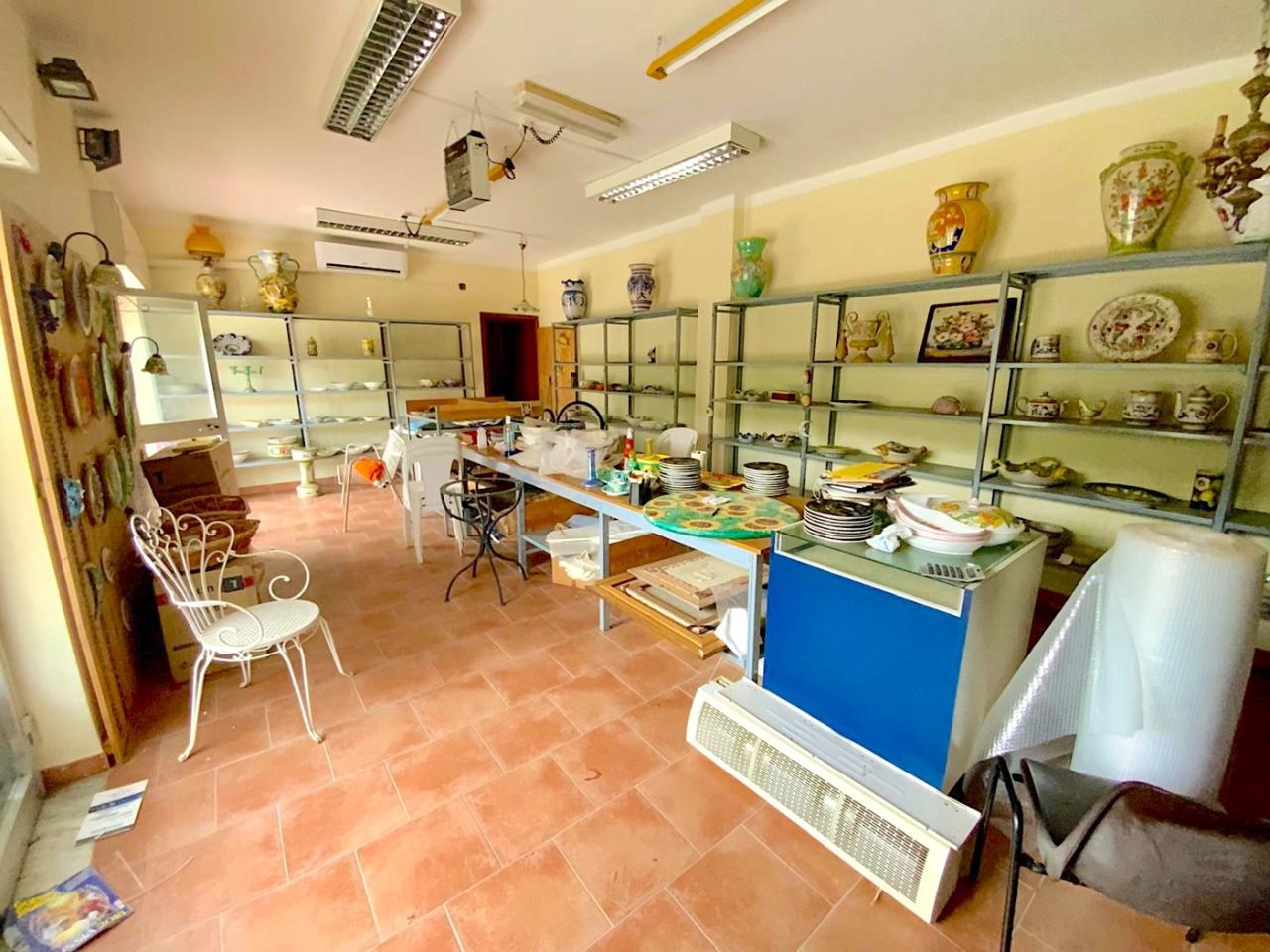 Negozio in Via Guglielmo Oberdan S.N.C., Ascea, {3} - Foto 2