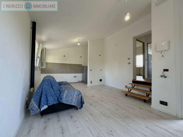 One-room flat in {3}, - Photo 1