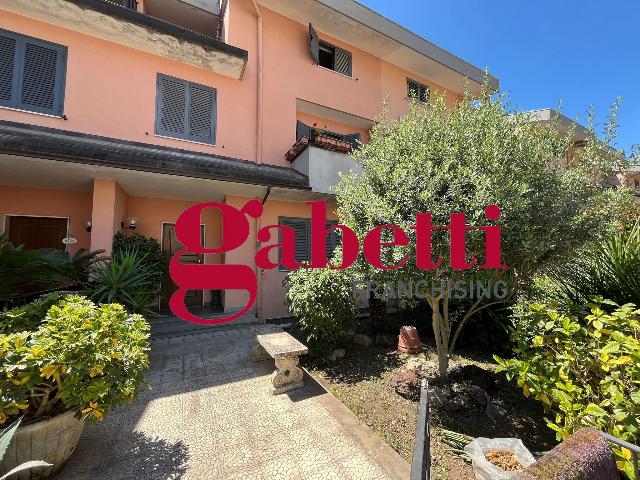 Terraced house in Via Coccia 8, Caserta - Photo 1