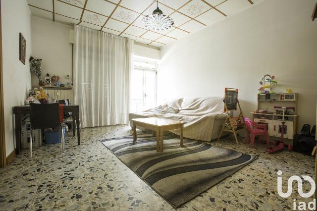 2-room flat in Via Elena da Persico, Verona - Photo 1