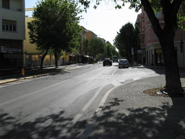 Geschäft in Viale Piacenza 32b, Parma - Foto 1