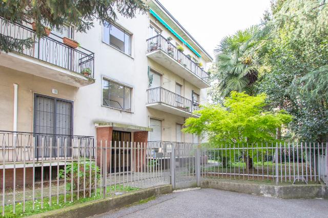 3-room flat in Via Serenelle 9, Cusano Milanino - Photo 1