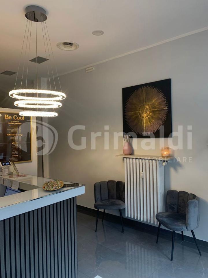 Esercizio commerciale in Viale Matteotti  50, Sesto San Giovanni, {3} - Foto 1